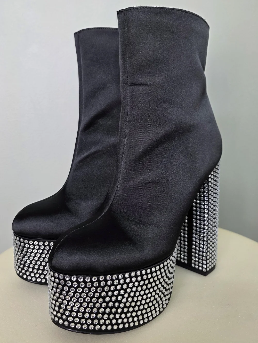 ​💎 Forever 21 Black Satin Rhinestone Platform Booties 💎 - Size 7.5